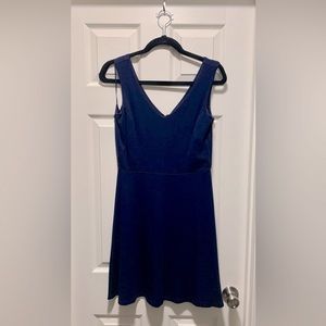 Navy a-line dress, heavier fabric so it hangs nicely. Size medium.